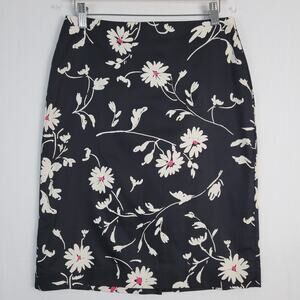 Talbots floral pencil skirt size 4P black white, career wear, office, classic